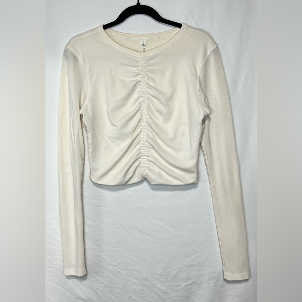Lululemon Find your Feeling Long Sleeve Gathered Ruched Crop Top Activewear Gym - Picture 5 of 12